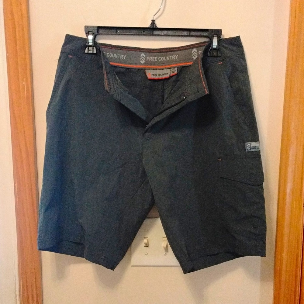 Free Country Men's Green Solid Cargo Shorts Cotton Cargo Pockets Flat Front